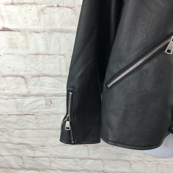 Missguided + Black Biker Jacket - Picture 7 of 9